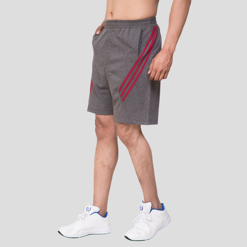 MEN IN BLUE SHORTS KNITTED GREY